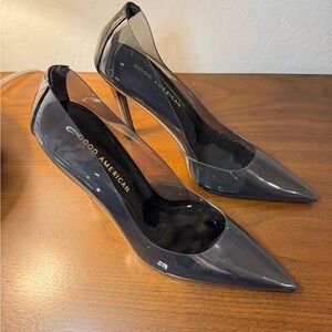 Good American Black Size 6 1/2 cinderella Heel Pump! Light smoke.